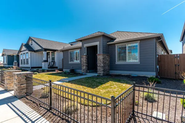 3207 NE Boulder Creek Dr #128, Bend, OR 97701