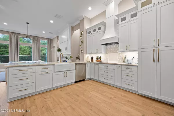 221 LIGE BRANCH LN, St Johns, FL 32259