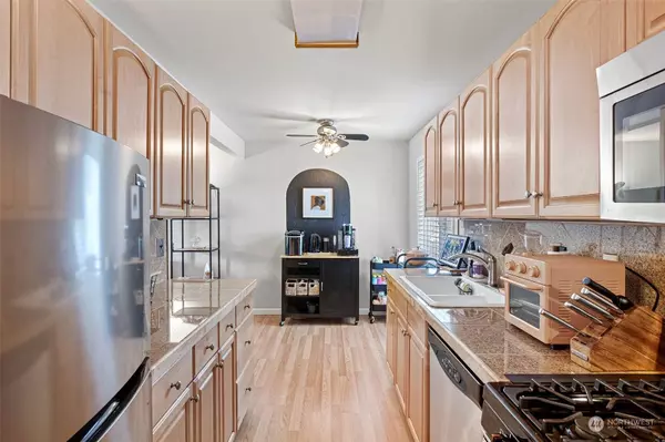 5029 84th ST SW #408, Mukilteo, WA 98275