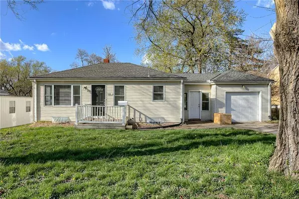 10608 E 27th TER, Independence, MO 64052