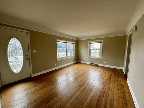 2344 S 17th Avenue, Broadview, IL 60155