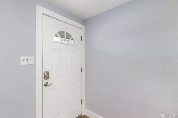 6074 Hoyt CT, Arvada, CO 80004