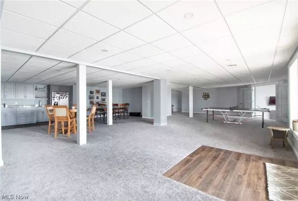 140 Via Napoli ST, North Lima, OH 44452