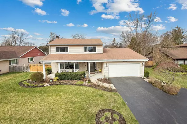 1832 Birch RD, Northbrook, IL 60062