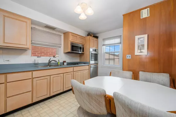 4024 N Oketo Avenue, Norridge, IL 60706