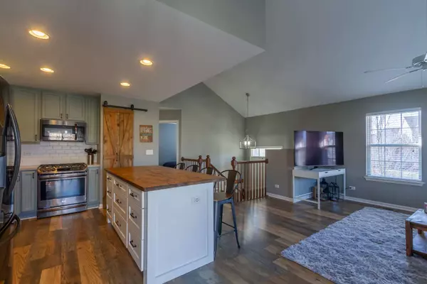 1580 Sandcastle LN #1580, Pingree Grove, IL 60140