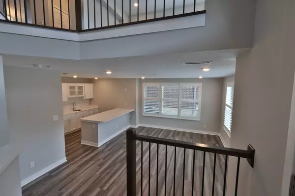 13484 Erlen DR, Fishers, IN 46037