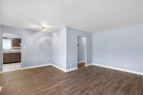 1375 Balmoral Avenue, Calumet City, IL 60409