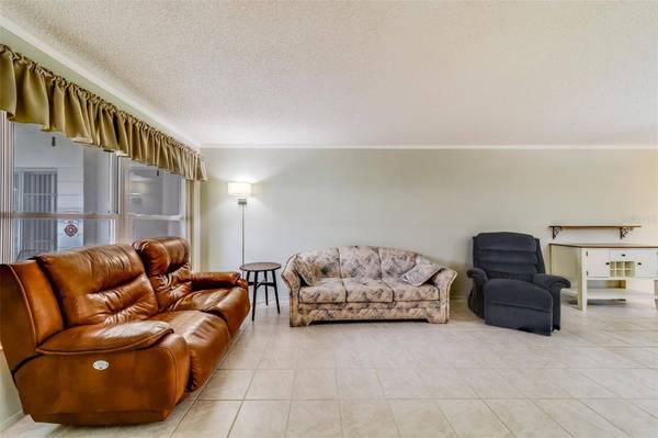 2431 FRANCISCAN DR #11, Clearwater, FL 33763