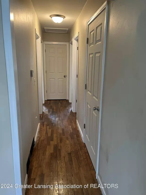 326 W Frederick Avenue, Lansing, MI 48906, Lansing, MI 48906