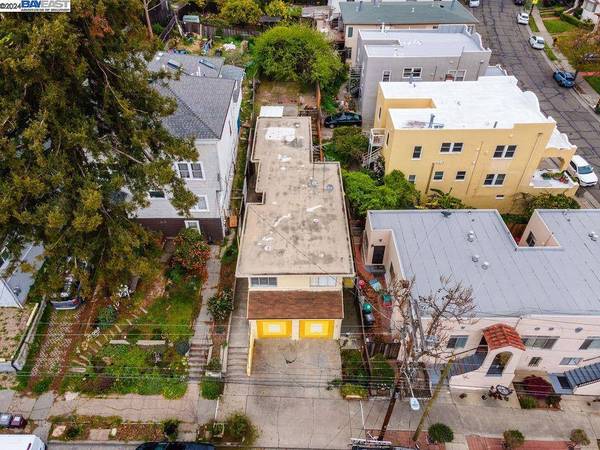 674 Brooklyn Ave, Oakland, CA 94606