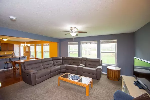 125 Zachary Dr, Williamsburg Twp, OH 45176