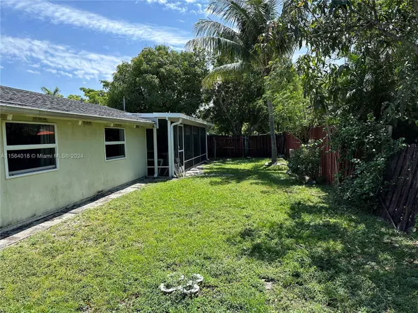 407 Ontario Pl, West Palm Beach, FL 33409