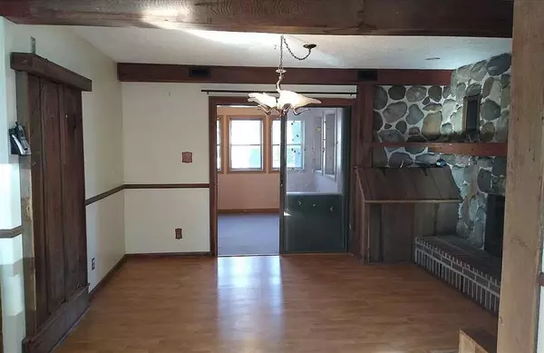 701 10th Ave, Coralville, IA 52241