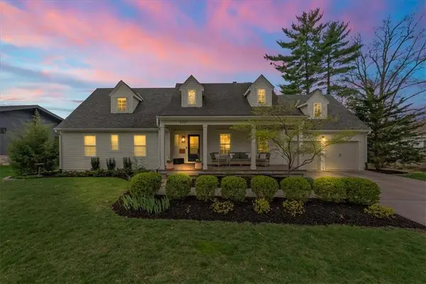 3201 W 82nd ST, Leawood, KS 66206