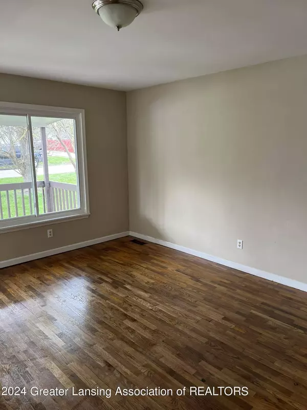 326 W Frederick Avenue, Lansing, MI 48906, Lansing, MI 48906