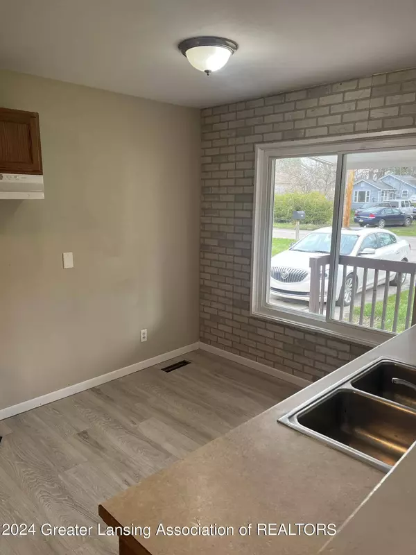 326 W Frederick Avenue, Lansing, MI 48906, Lansing, MI 48906