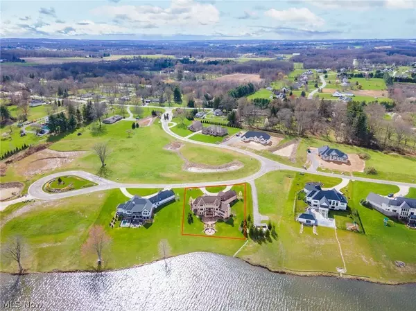 140 Via Napoli ST, North Lima, OH 44452