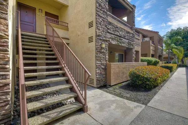 15263 Maturin Dr #9, San Diego, CA 92127