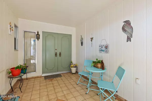 12534 W SENECA Drive, Sun City West, AZ 85375