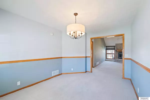 10914 S 18th Street, Bellevue, NE 68131