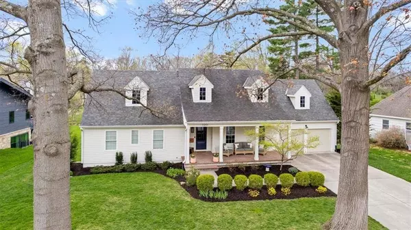 3201 W 82nd ST, Leawood, KS 66206