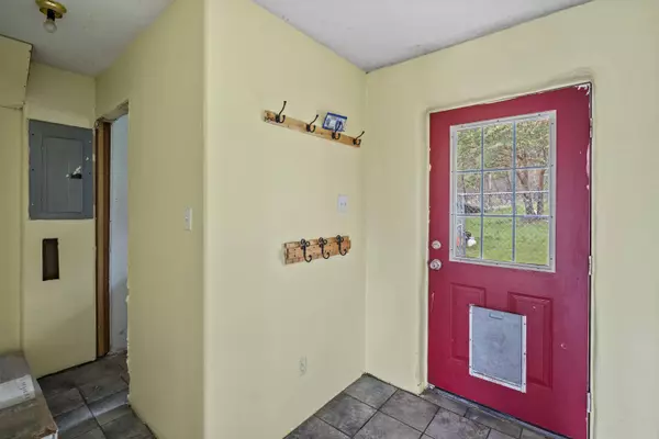 5619 S F Little Butte Creek Rd, Eagle Point, OR 97524