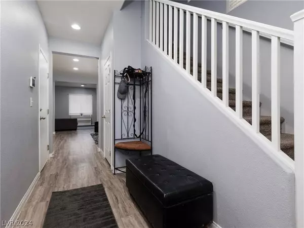 8012 Carr Valley Street, Las Vegas, NV 89131