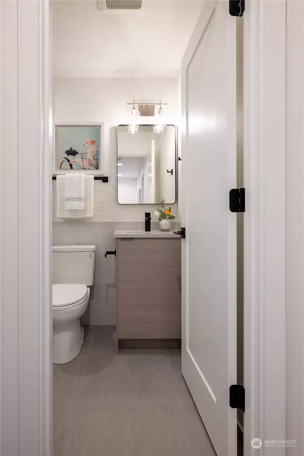 5612 Keystone PL N #B, Seattle, WA 98103