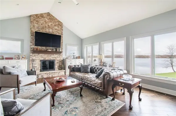 140 Via Napoli ST, North Lima, OH 44452