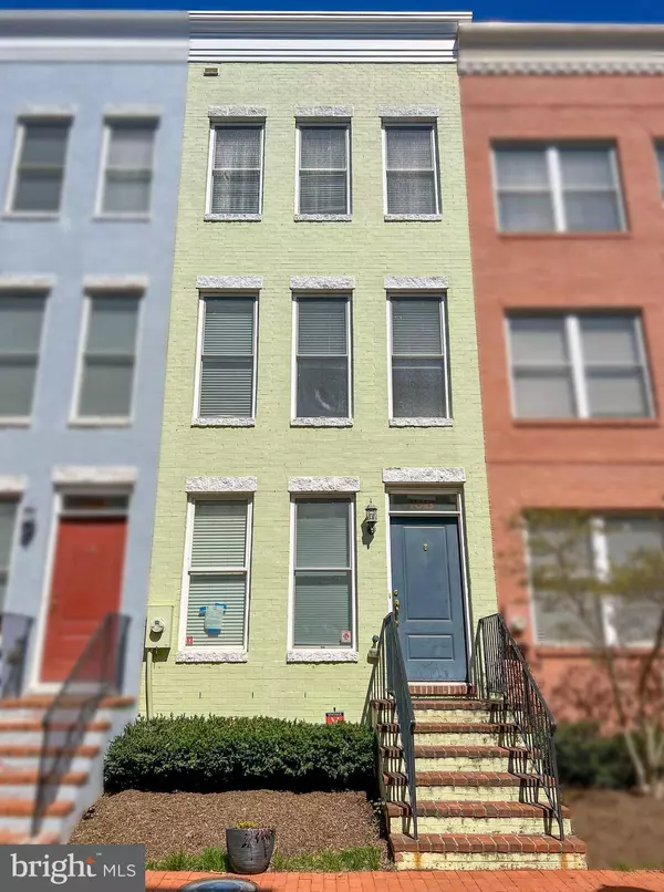 1017 5TH ST SE, Washington, DC 20003