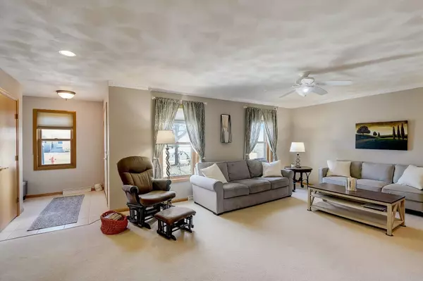 105 Fairview Way, Waunakee, WI 53597