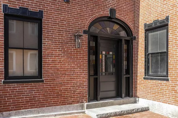 24 Center Street #B, Newburyport, MA 01950