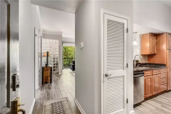 275 13th ST NE #106, Atlanta, GA 30309