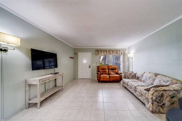 2431 FRANCISCAN DR #11, Clearwater, FL 33763