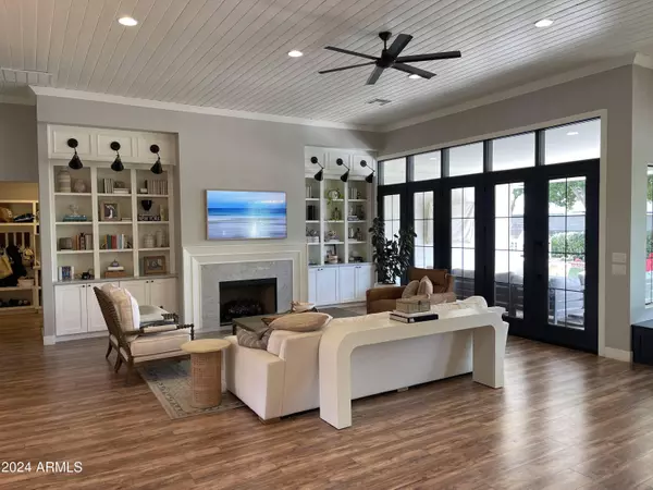 2025 E MALLORY Street, Mesa, AZ 85213