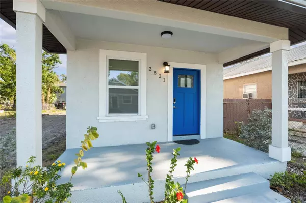 2521 W UNION ST, Tampa, FL 33607