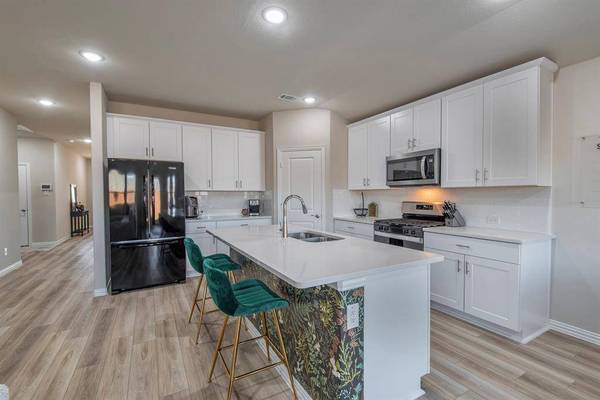 4904 Pebblewood Drive, Mckinney, TX 75071