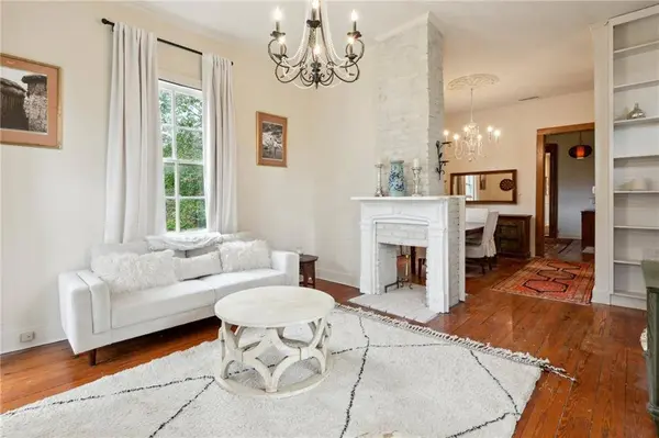 614 DUFOSSAT ST, New Orleans, LA 70115