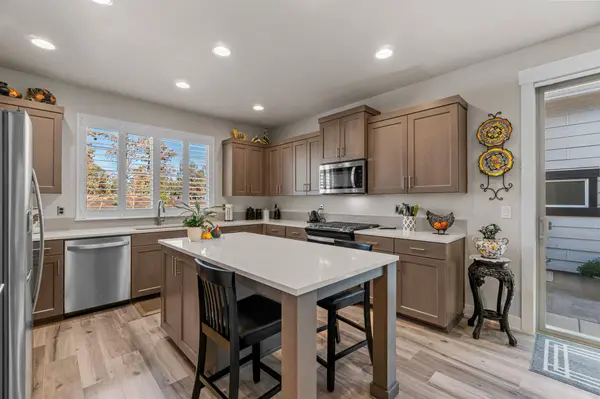 3207 NE Boulder Creek Dr #128, Bend, OR 97701