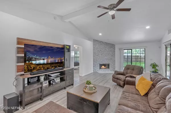 12496 WINDY WILLOWS DR, Jacksonville, FL 32225