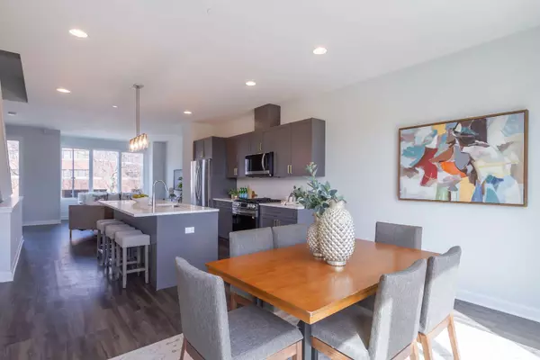 1205 Shermer RD, Northbrook, IL 60062