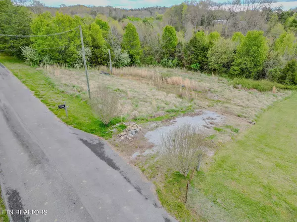 1410 Etherton Rd, Sevierville, TN 37876