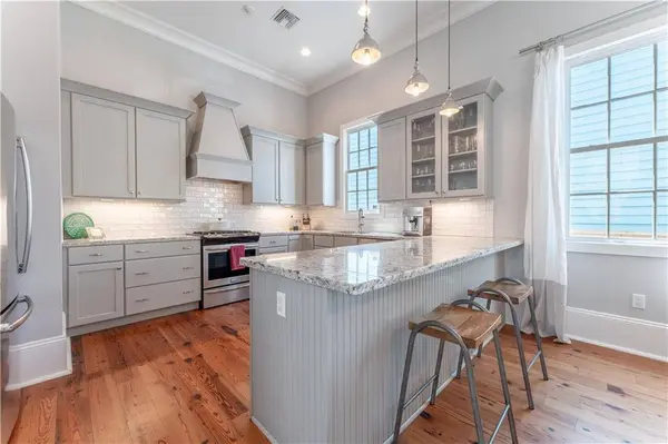 821 CONGRESS ST, New Orleans, LA 70117