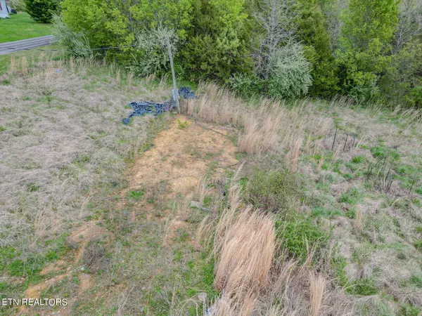 1410 Etherton Rd, Sevierville, TN 37876