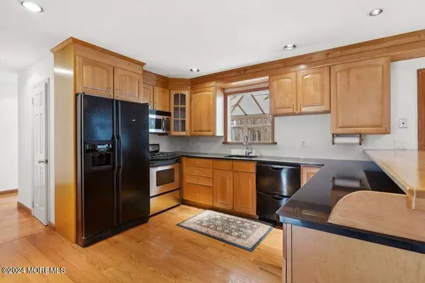 149 Ueland Road, Red Bank, NJ 07701