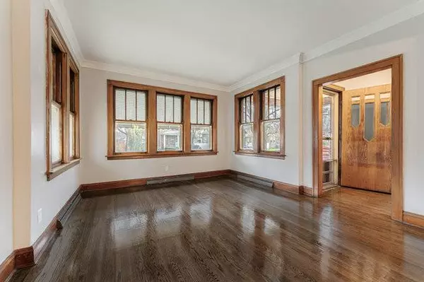 12233 Artesian AVE, Blue Island, IL 60406