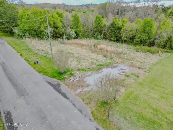 1410 Etherton Rd, Sevierville, TN 37876