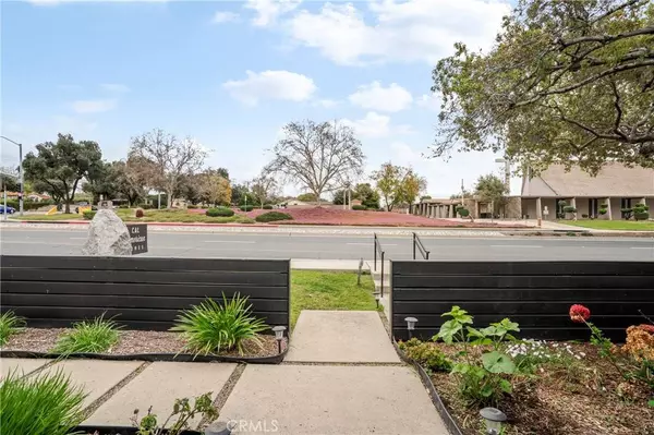 2065 N Indian Hill BLVD, Claremont, CA 91711