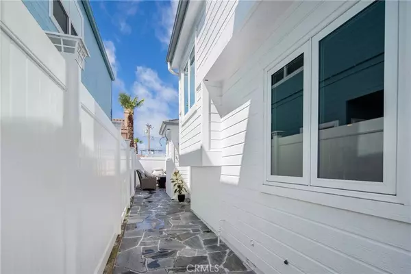 3231 Clay ST, Newport Beach, CA 92663